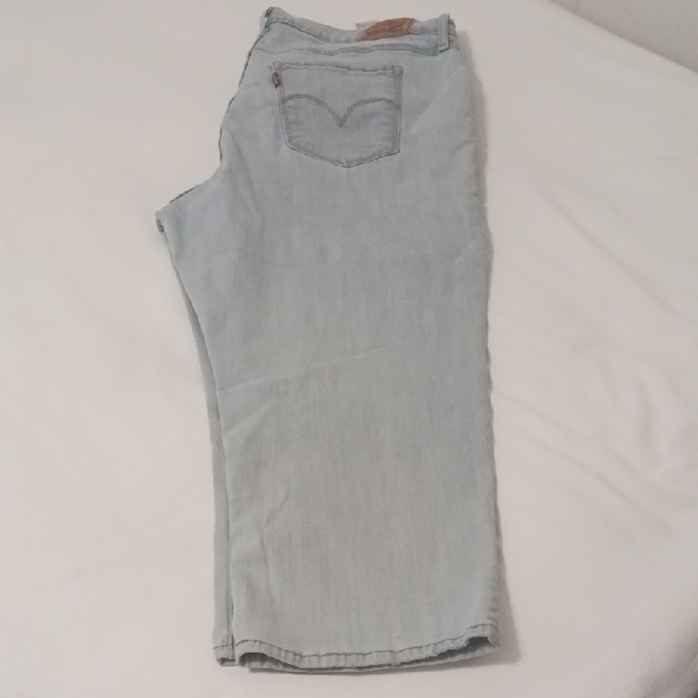Light Blue Denim Capris
